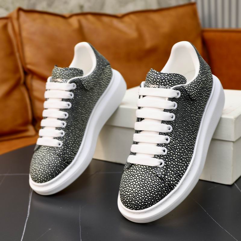 Alexander McQueen Grey Stingray Sneakers - Image 3
