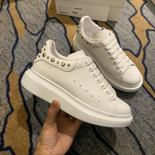 Alexander McQueen Studded Sneaker - Cream White