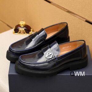 Dior Explorer Loafer in Navy Blue Patent Leather