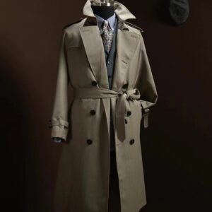 Men's classic beige double-breasted trench coat made of 100% pure wool.