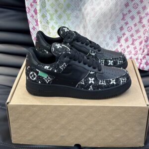 Louis-Vuitton-Air-Force-1-Trainer-BlackWhite-Glitter-