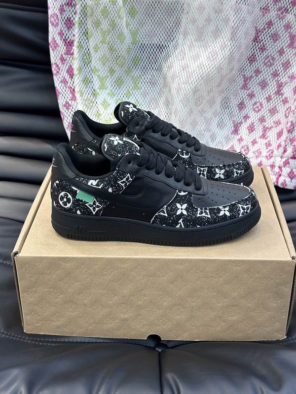 Louis-Vuitton-Air-Force-1-Trainer-BlackWhite-Glitter-