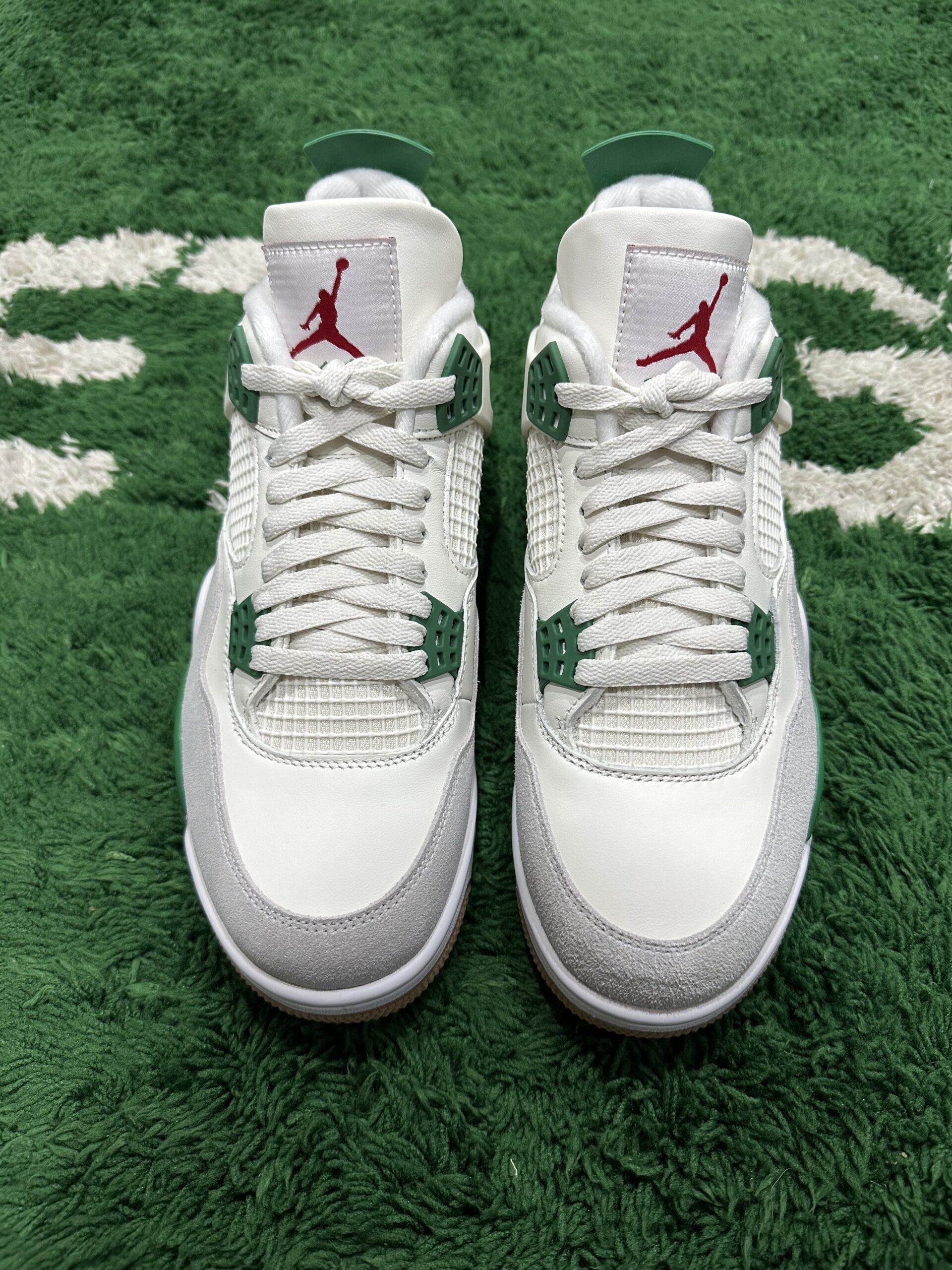 AIR JORDAN 4 x NIKE SB PINE GREEN - Image 6