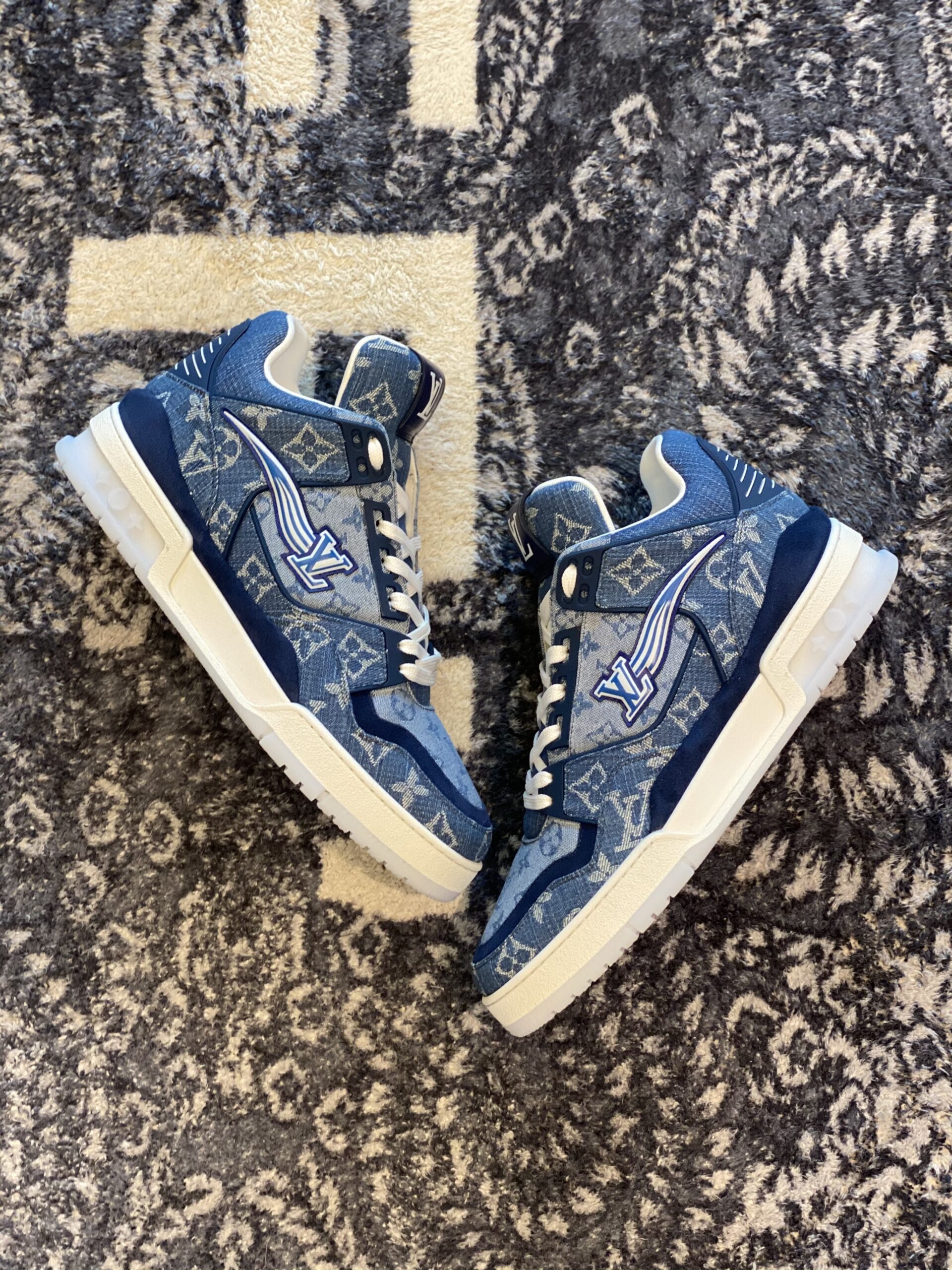 Louis Vuitton LV Trainer Blue Monogram Denim - Image 4