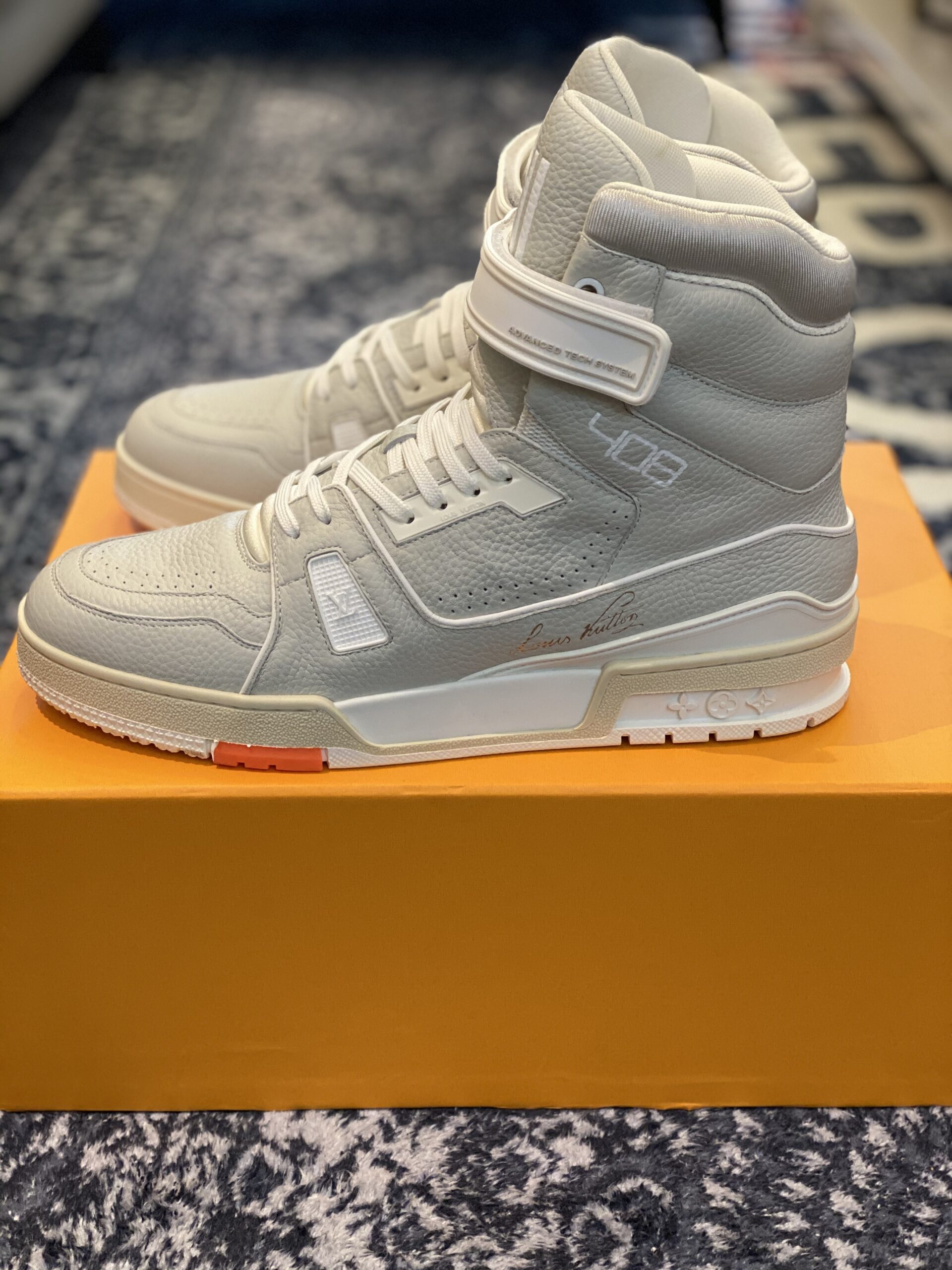 Louis Vuitton LV Trainer Sneaker- High Beige - Image 4