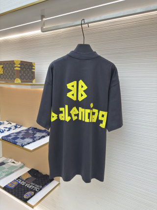 Men's Balenciaga Dark Grey Oversized Yellow Logo T-Shirt - Image 2