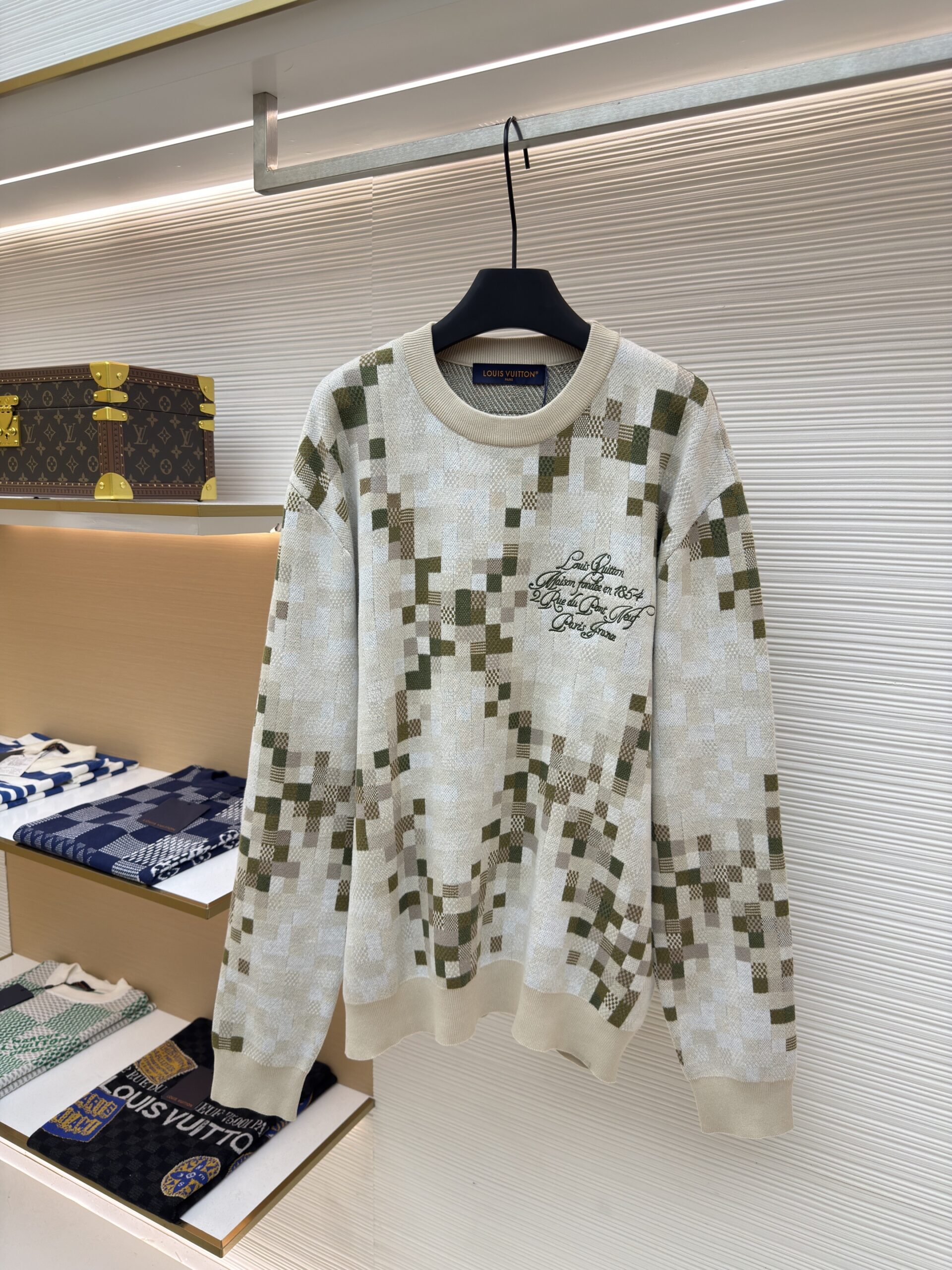 Men's Louis Vuitton Pixelated Damier Sweatshirt