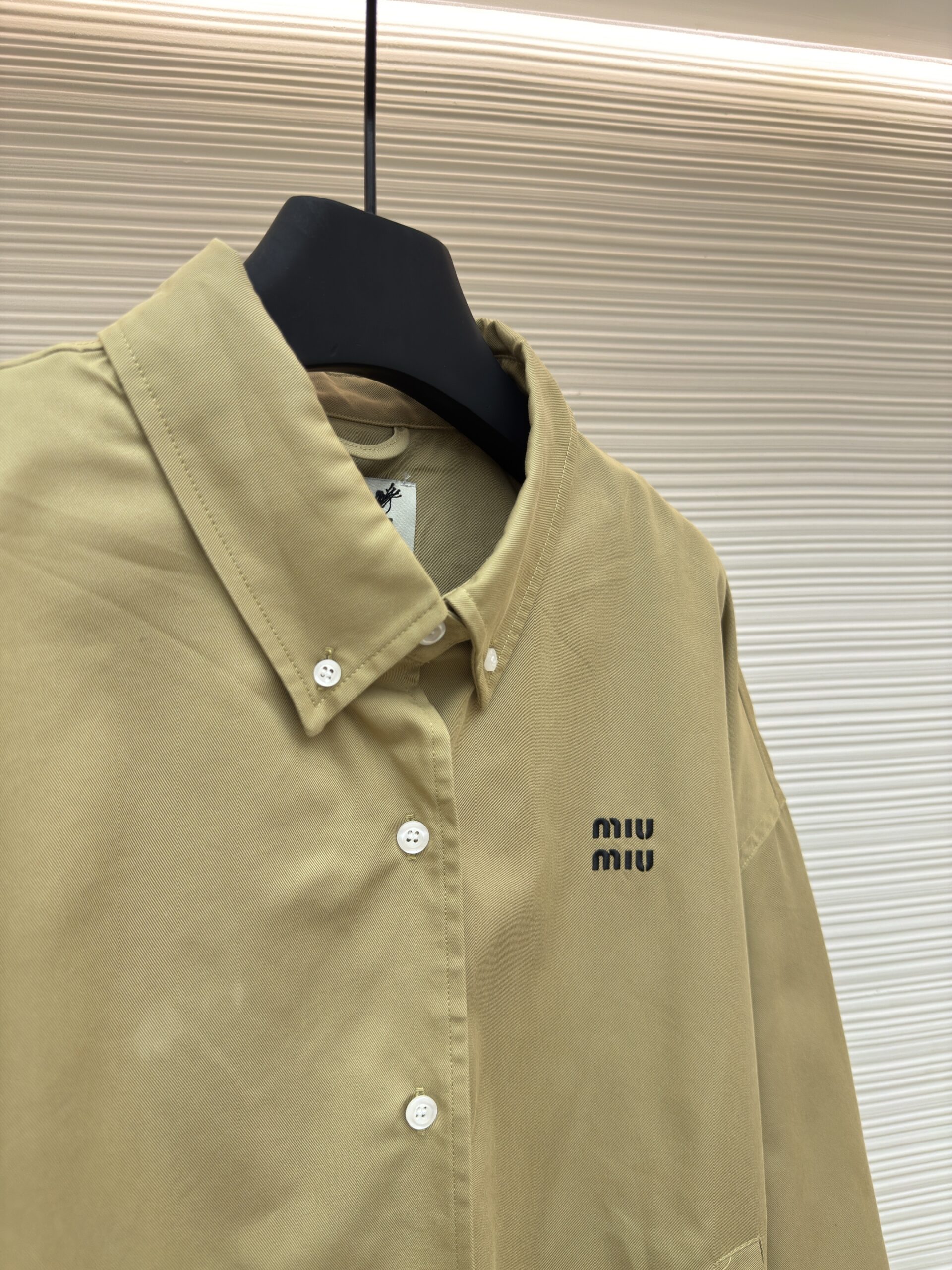 Burberry Lightweight Jacket Beige - Image 2