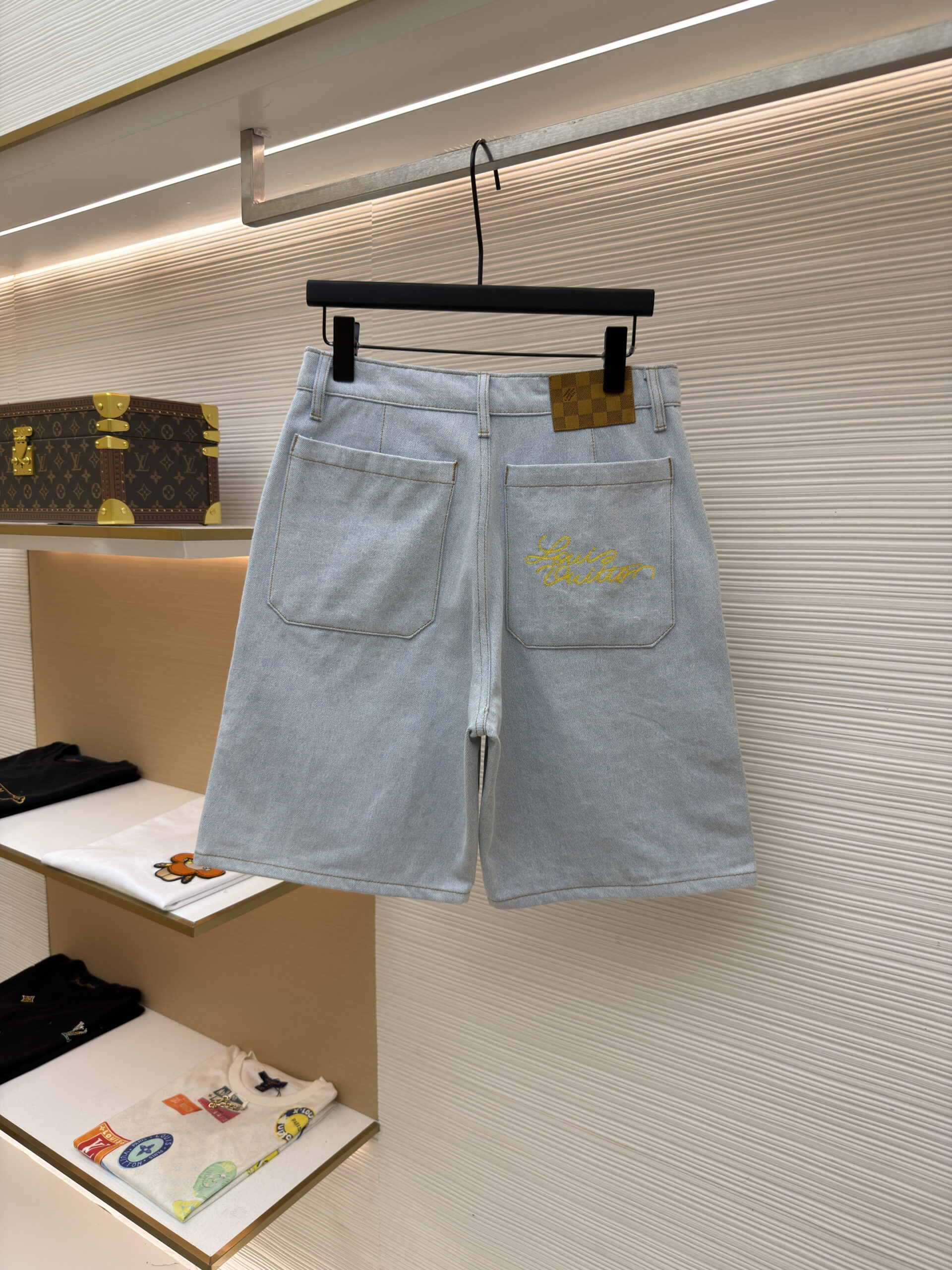Louis Vuitton Embroidered Light Blue Denim Carpenter Shorts - Image 4