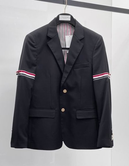 Men's Premium Black Suit with Armband Detail for Prom Nights