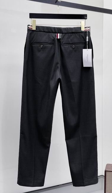 Men's Premium Black Suit with Armband Detail for Prom Nights - Image 3